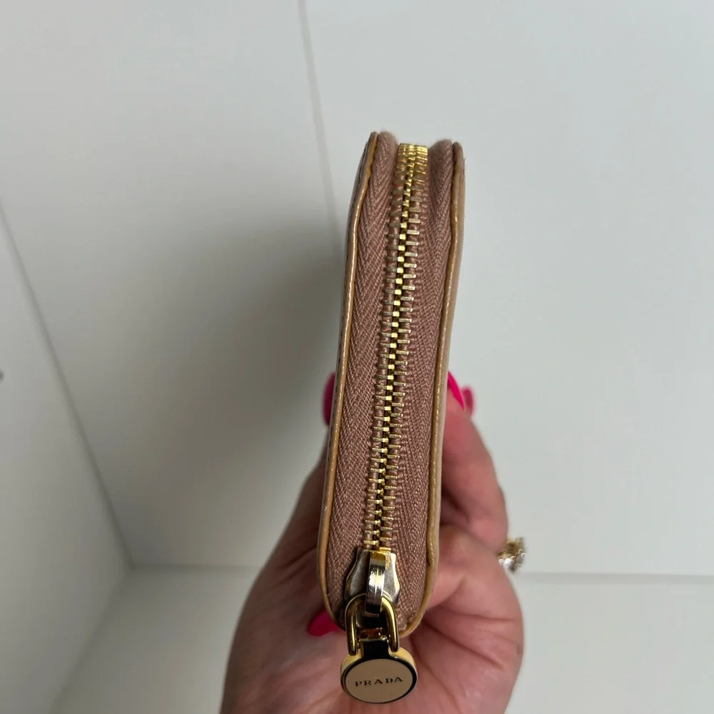 PRADA WALLET - Picture 4 of 8